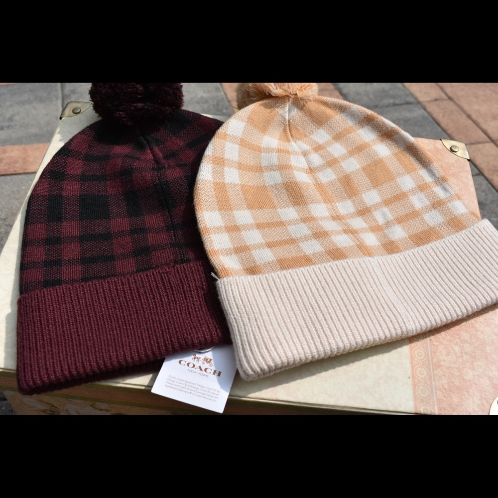READ DESCRIPTION CAREFULLY ❄️ Coach Plaid POM Hats ❄️ - Picture 3 of 12